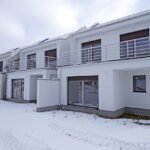 Nowe domy szeregowe z garażami na sprzedaż od dewelopera pod Poznaniem - Osiedle Rozalin Lusówko gmina Tarnowo Podgórne. Blisko Poznania. Wizyta na Budowie.